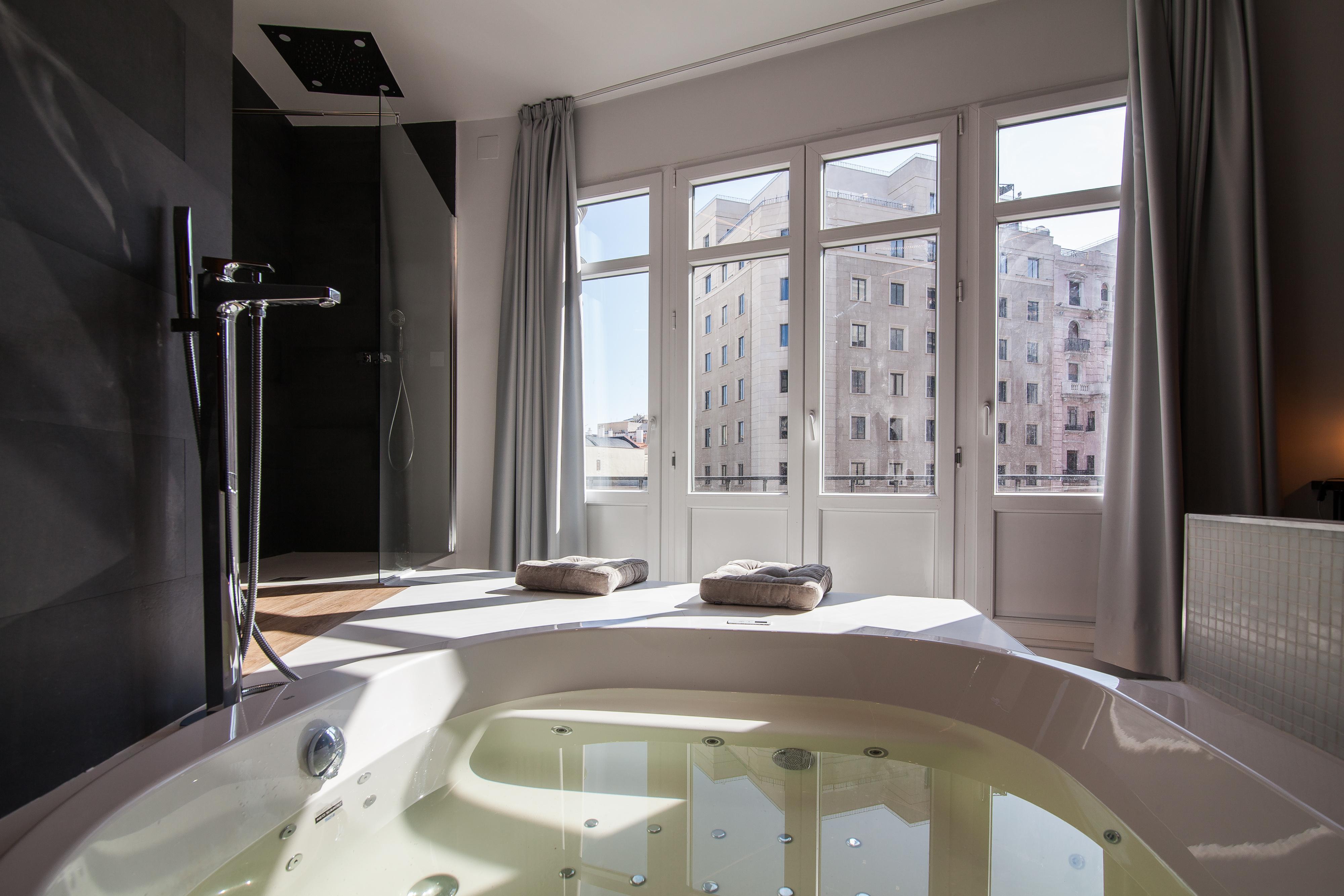 Vitium Urban Suites Мадрид Экстерьер фото
